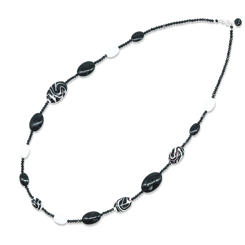 Gauguin 1 necklace